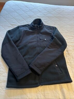 Vuori Men's Navy Blue Fleece Jacket with Nylon Panels